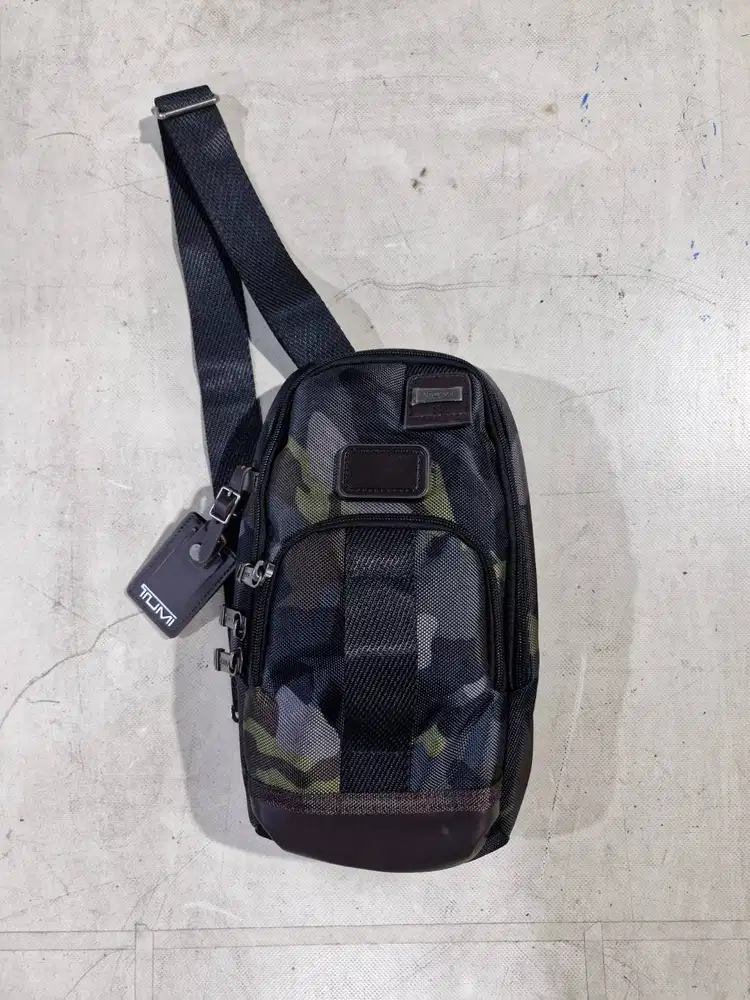 CROSS BODY TUM* ARMY LORENG