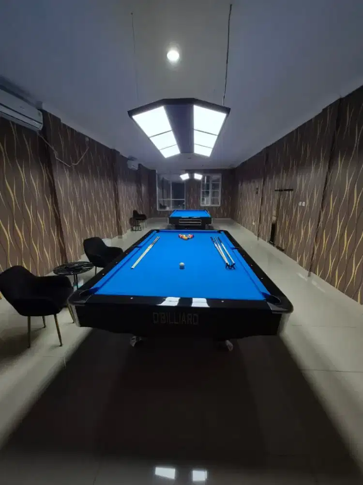 Meja billiard untuk usaha atau pribadi
