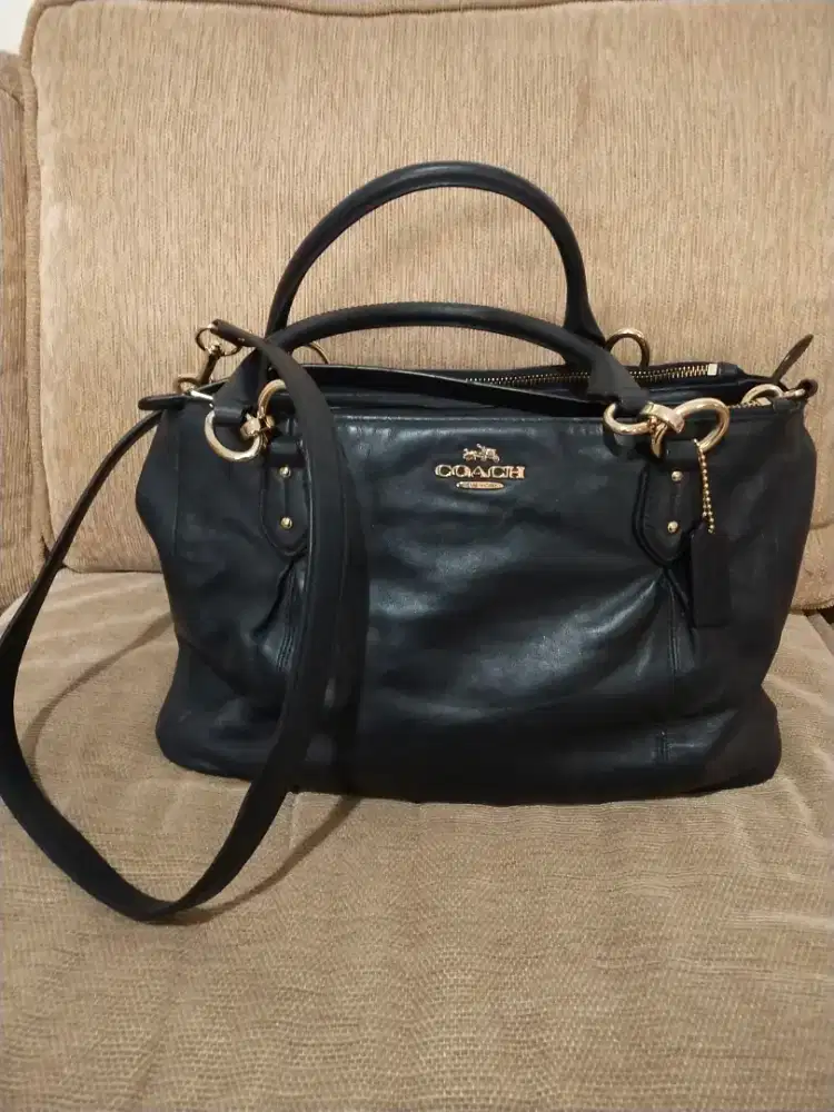 Tas coach navy new york