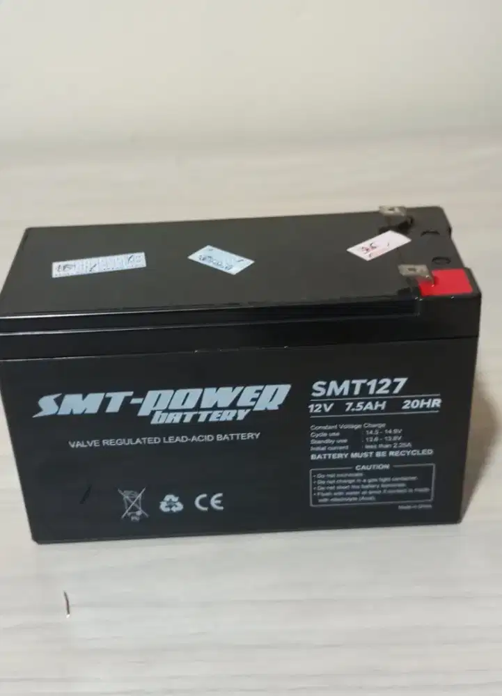 Baterai UPS (Aki Kering)