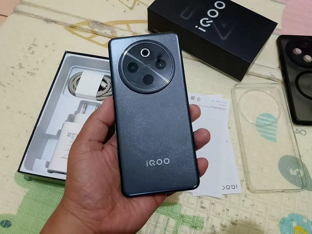 Iqoo z10 5g 8/128