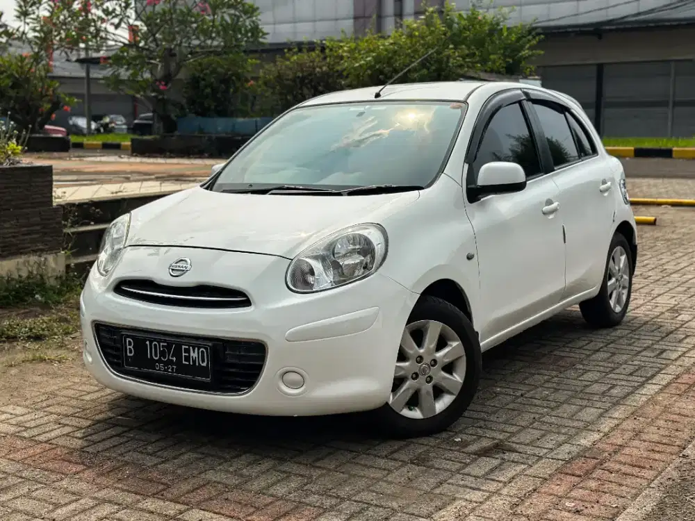 NISSAN MARCH XS 1.2 AT 2012 PUTIH