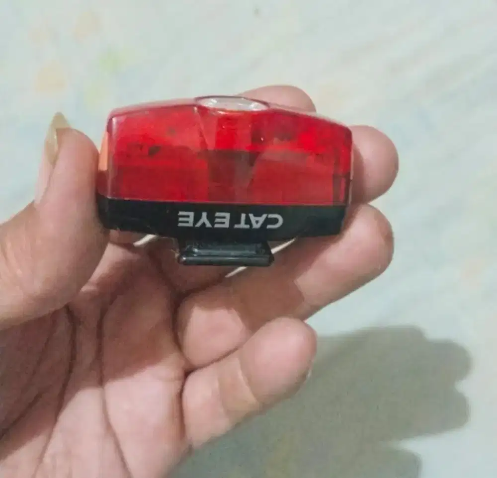 Lampu belakang sepeda