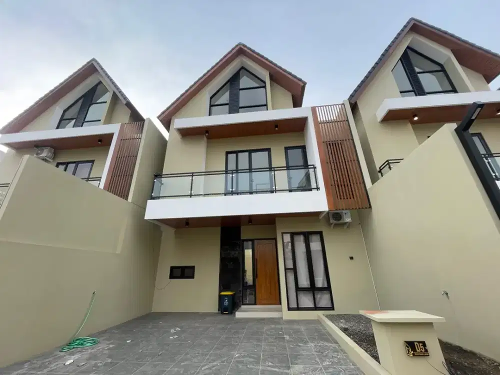 RUMAH 2 LANTAI DEKAT SAMSAT PATI