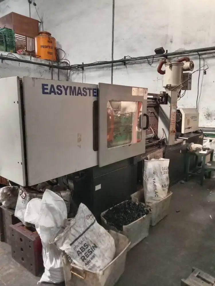 dijual mesin injection 150T