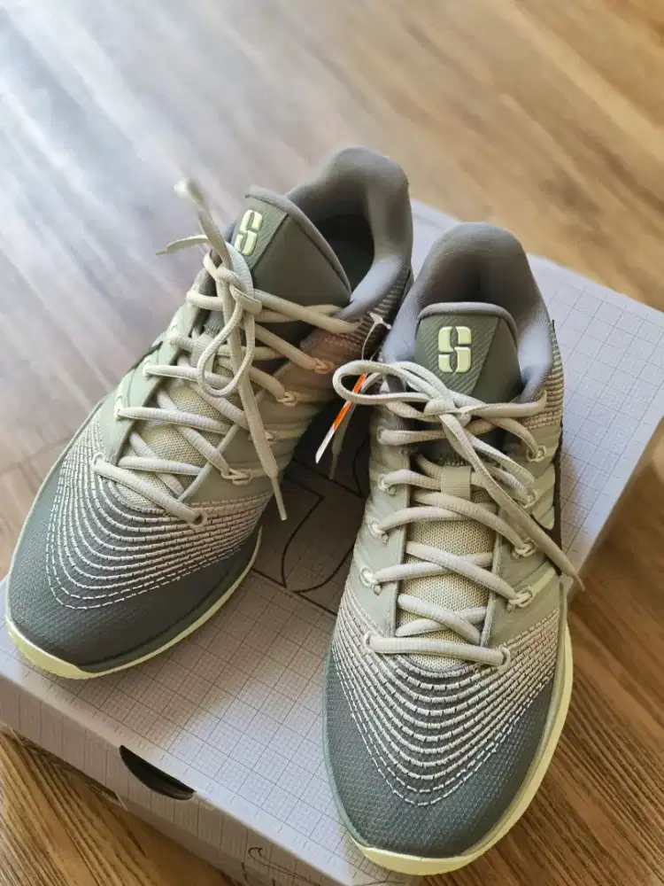 Nike Sabrina 3 EP Lonescrew HF2882-301