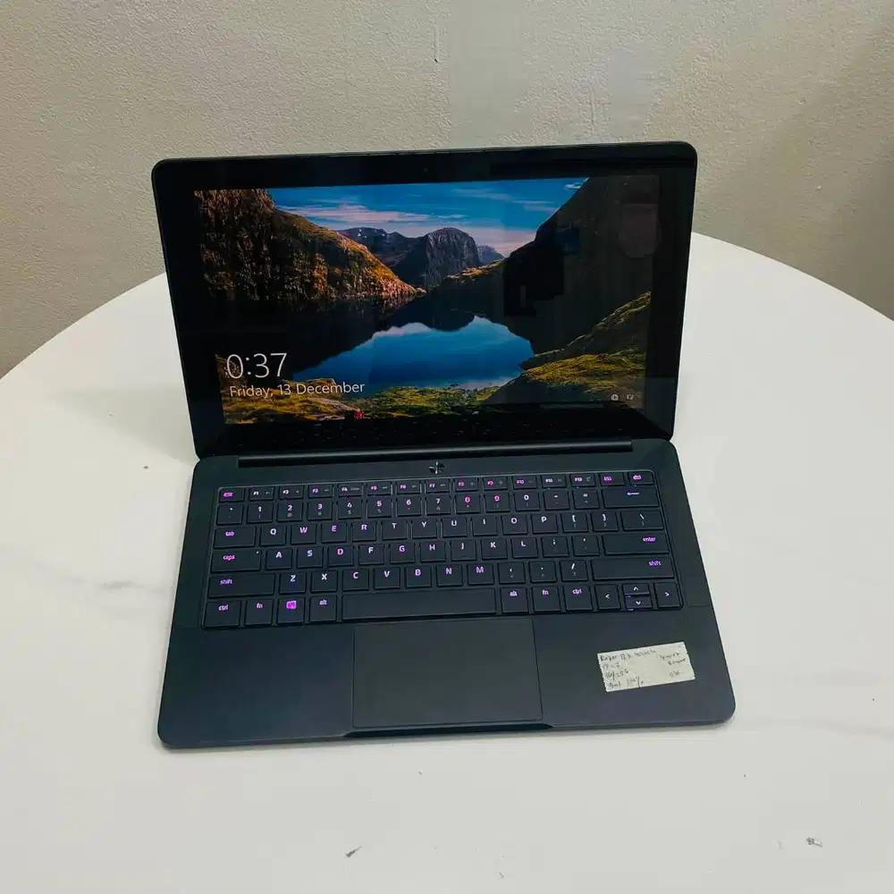 RAZER BLADE STEALTH Touchscreen i7 gen7 Ram 16Gb SSD 256Gb 13inci *REC