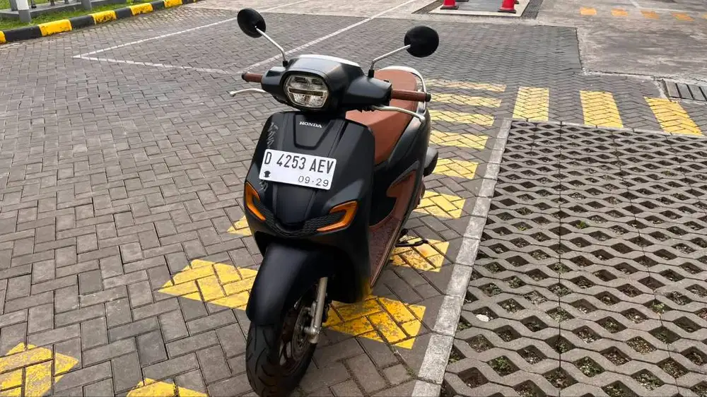 STYLO ABS Tahun 2024 Hitam