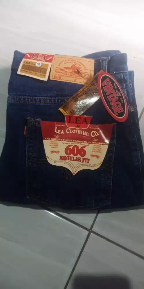 Jual celana jeans lea ukuran 32