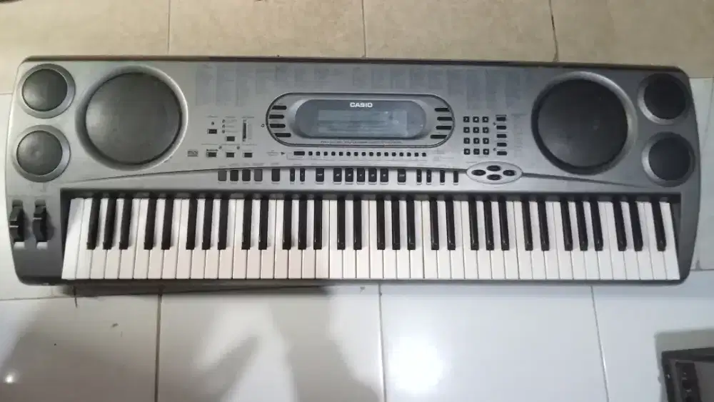 Casio WK 1800 kondisi mati