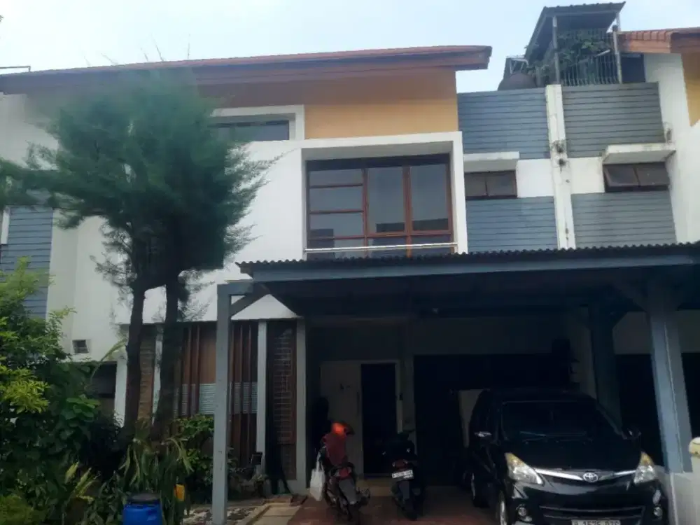 RUMAH BAGUS 2LT SEMI FURNIDH DI CLUSTER LANTANA JAKARTA GARDEN CITY JAKARTA TIMUR