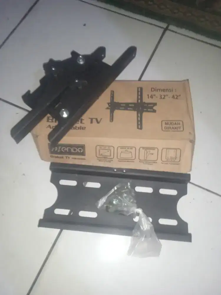 New braket tv kondisi 100% sangat baik
