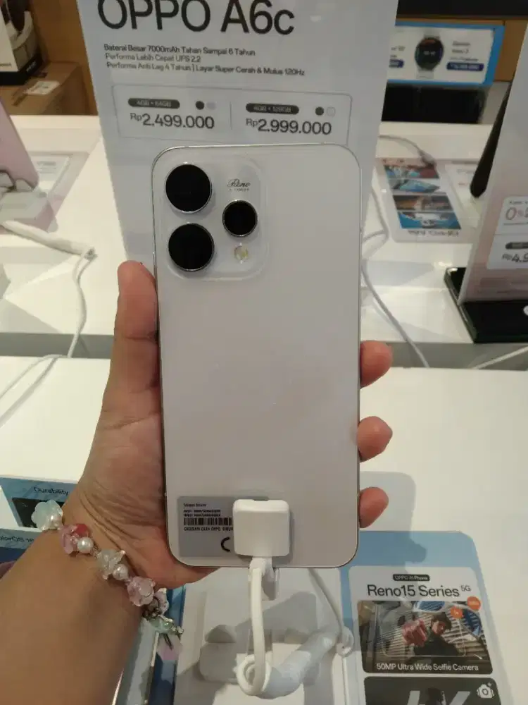 Promo Cicilan Oppo Reno15 5GB 12 256GB bunga 0% free 2x Angsuran
