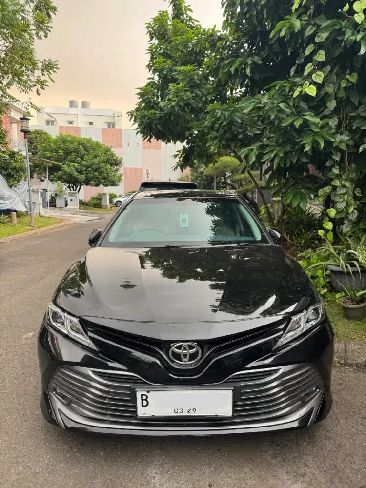 Toyota new Camry V 2.5 Facelift