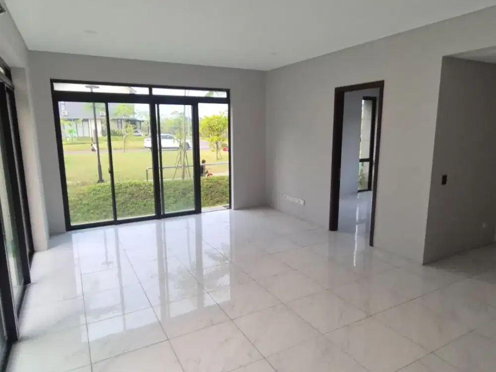 Rumah Type Sudut Berlokasi Di Mainroad Tatar Terbaru, Kota Baru Parahyangan, Bandung