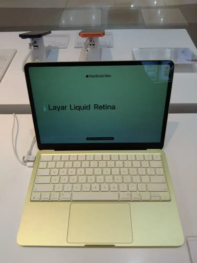 Promo Cicilan macbook neo 256GB bunga 0% free 2x Angsuran