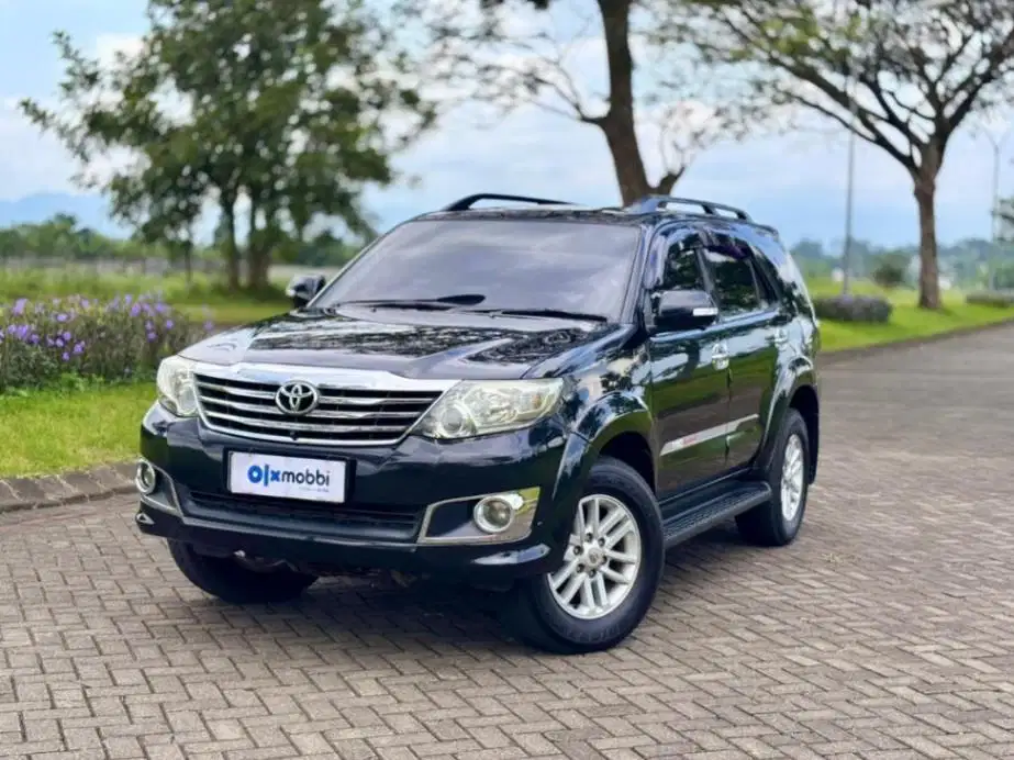 Toyota Fortuner 2.7 G Luxury Bensin OTOMATIS 2012 NEAB