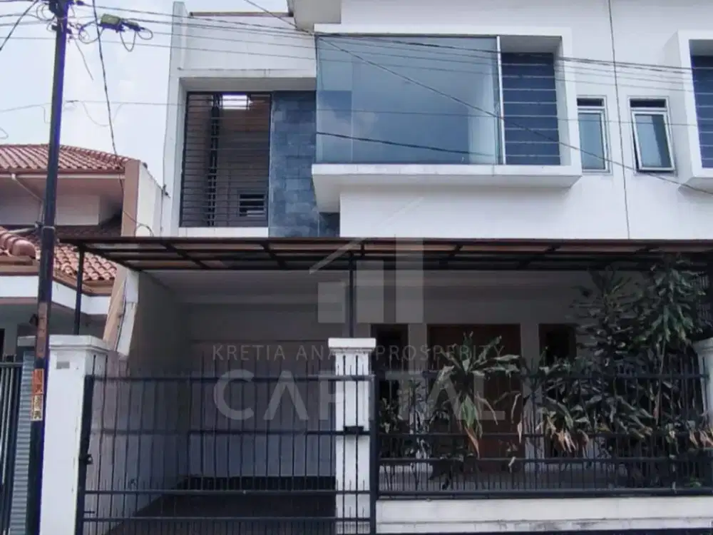 RUMAH BARU MINIMALIS 2 LANTAI SEMI FURNISHED DI KEMBAR KOTA BANDUNG