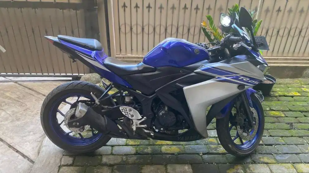 DIJUAL YAMAHA R25 2016 SPORT
