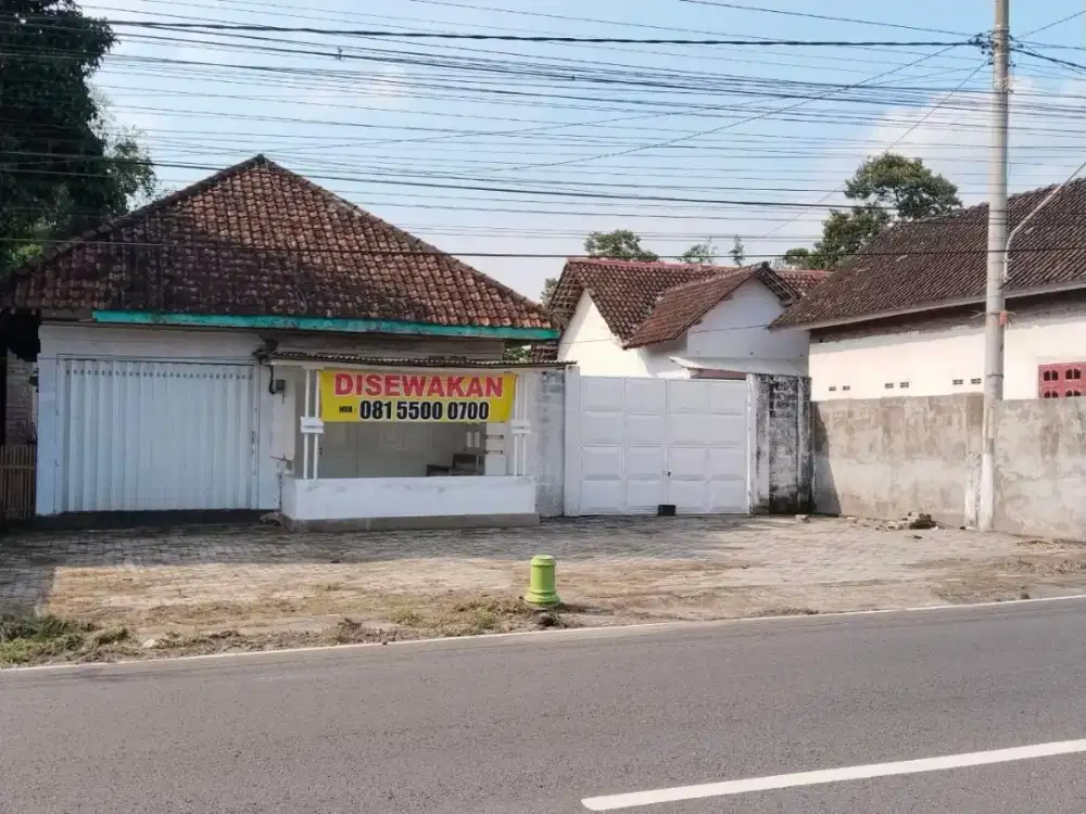 Disewakan Rumah dengan Toko