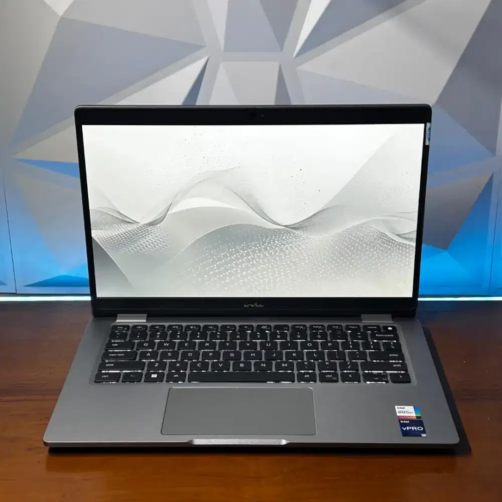 DELL LATITUDE 5330 i5-1245U RAM 16GB SSD 256GB