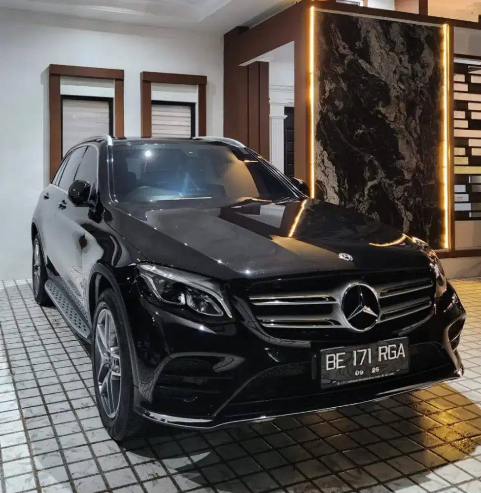 MERCEDES BENZ GLC 200 AT 2019