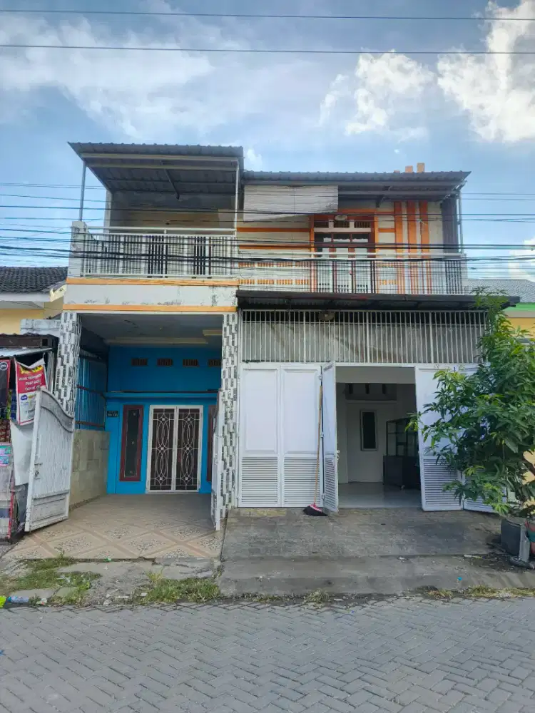 Rumah 2 Lantai Jalan Poros Perumahan Permata Sudiang