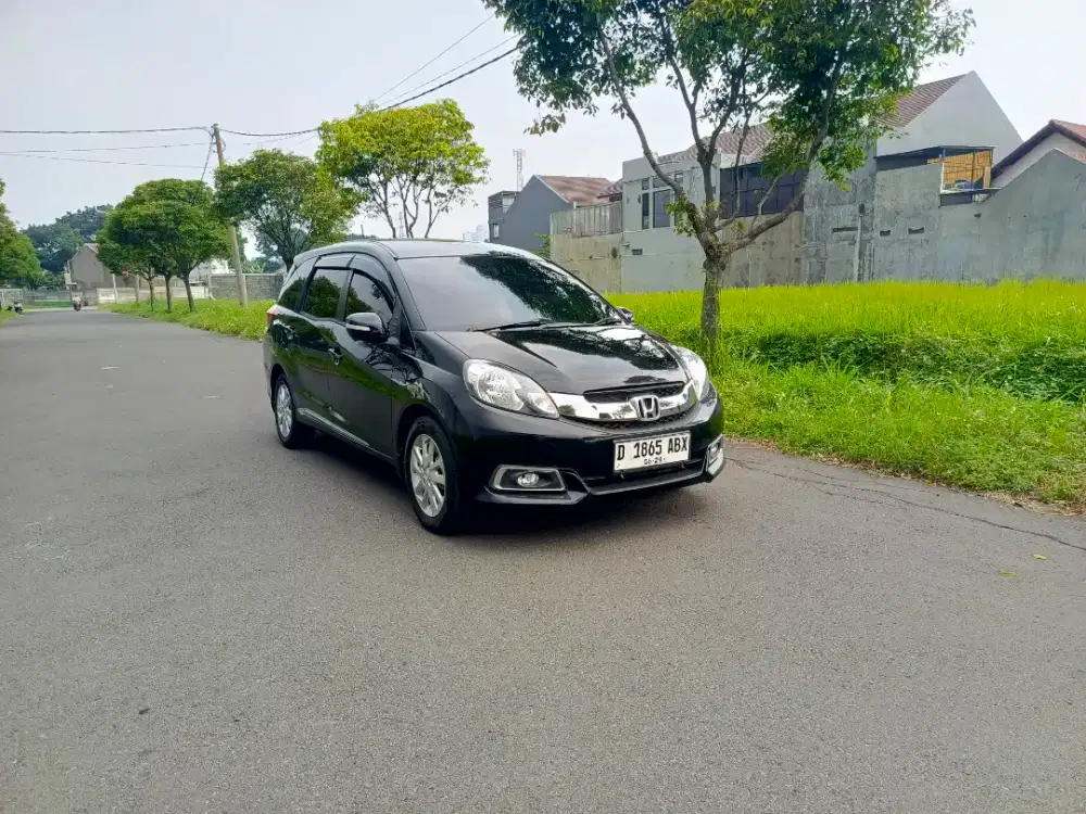 Mobilio E 1.5 Automatic 2014 hitam