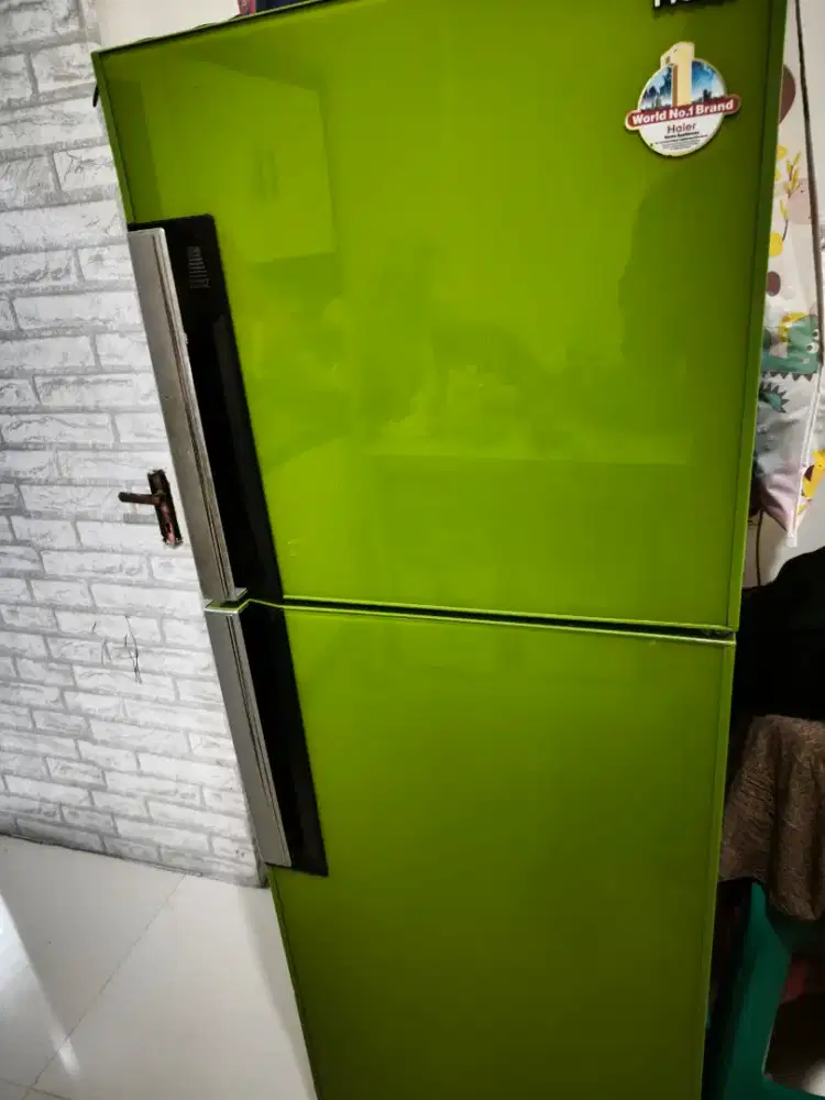 Dijual kulkas merk haier