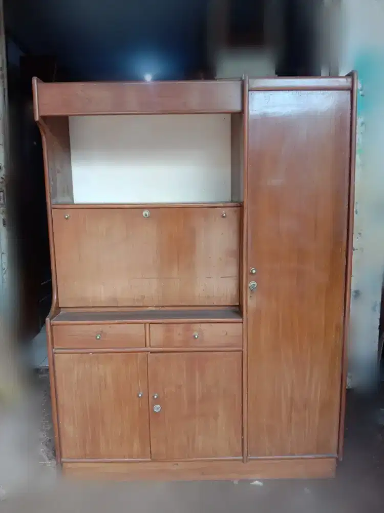 Lemari meja belajar