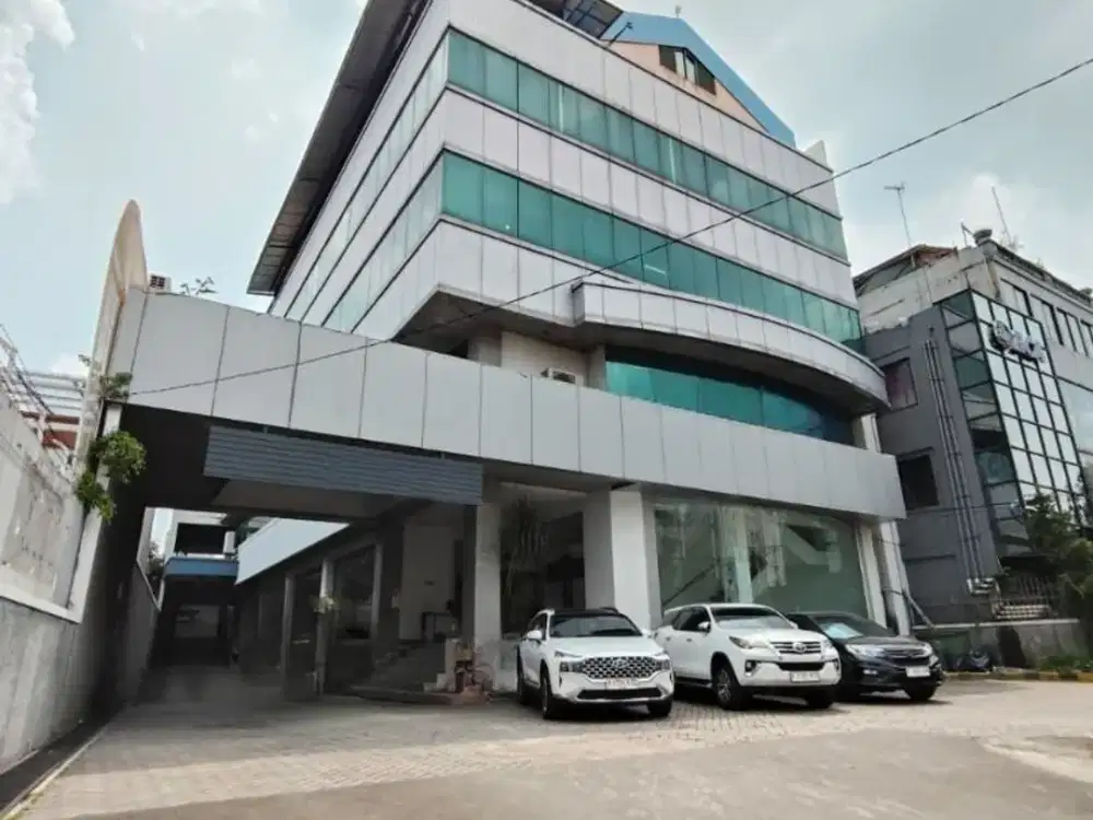 Disewakan Cepat Gedung Komersil Lokasi Strategis Tanjung Duren
