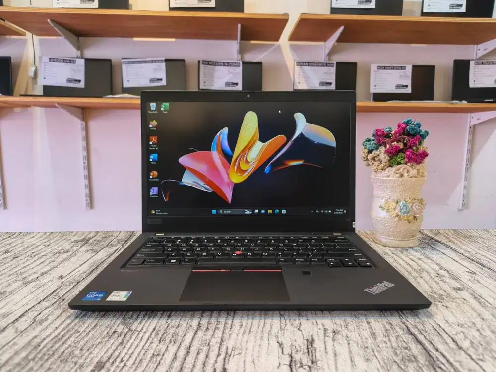 Laptop LENOVO THINKPAD T14 GEN 2 Intel Core i7-1185G7 RAM 16 GB