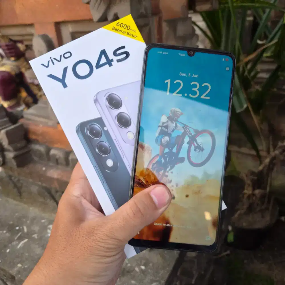 Vivo Y04s second like new