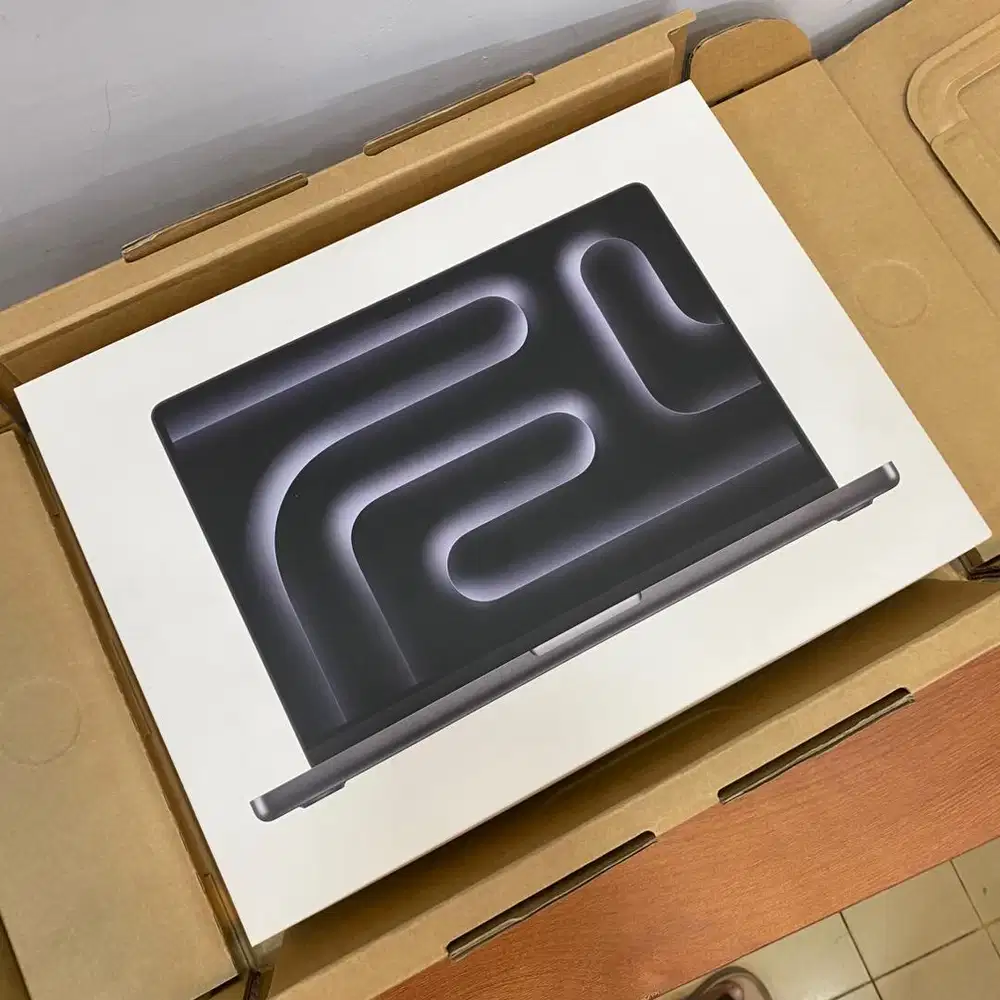 BNIB MacBook Pro M5 Pro 14” 24/1TB Space Black Garansi iBox 1 Tahun