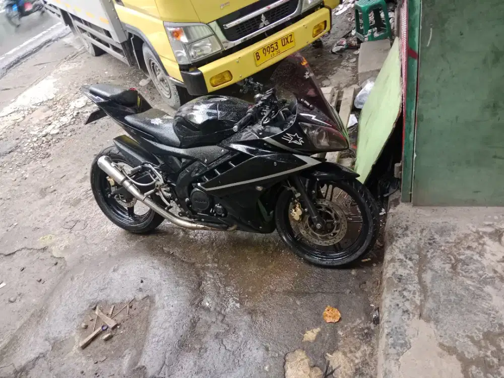 Jual motor r15 v2