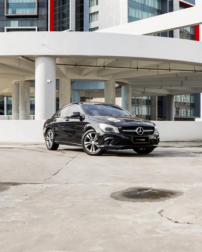MERCEDES BENZ CLA200 AT TAHUN 2015