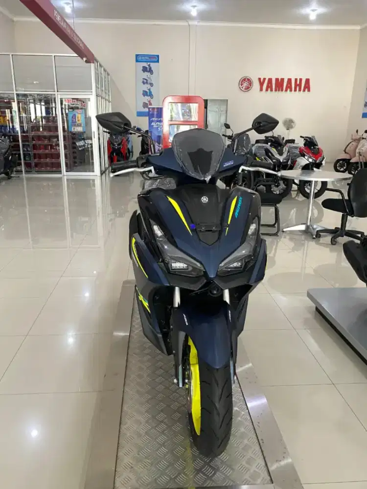 Yamaha Airox 160 CC km 0 skuter metik surat-surat siap atas nama