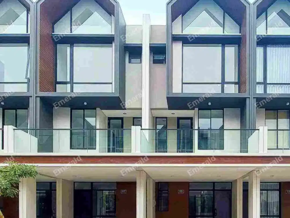 Rumah Teras 3 Lantai di Osaka PIK 2