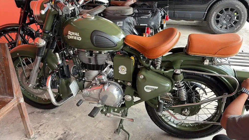Royal Enfield Classic 500 Battle Green