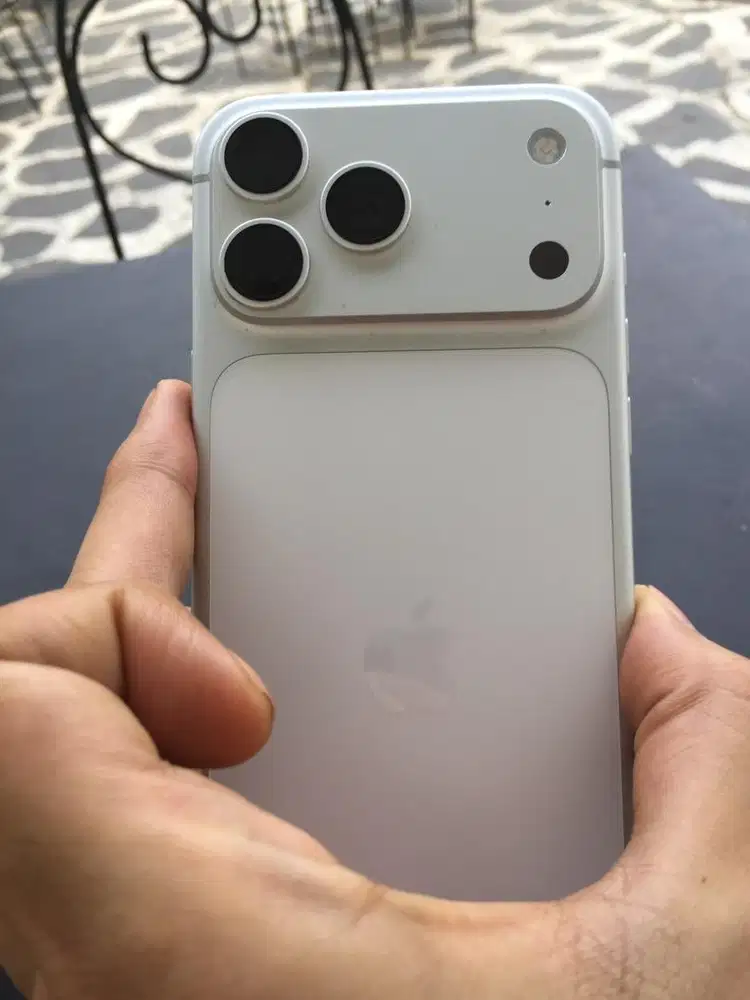 Iphone 17 Promax 256 GB silver