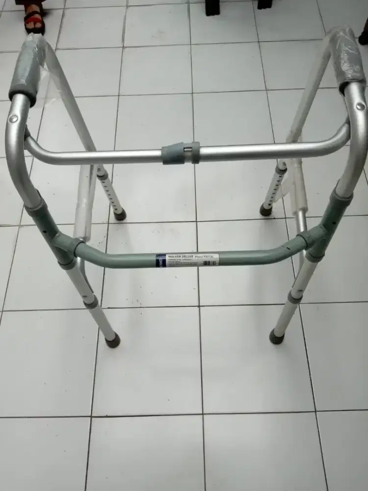 Alat penyangga jalan