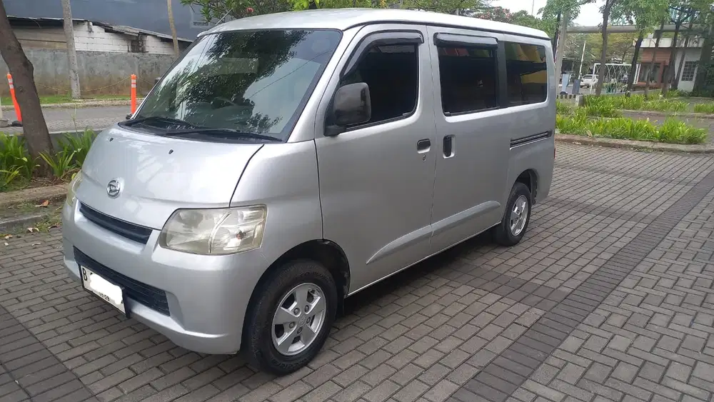 Daihatsu Granmax 1.3 tahun 2012 good condition