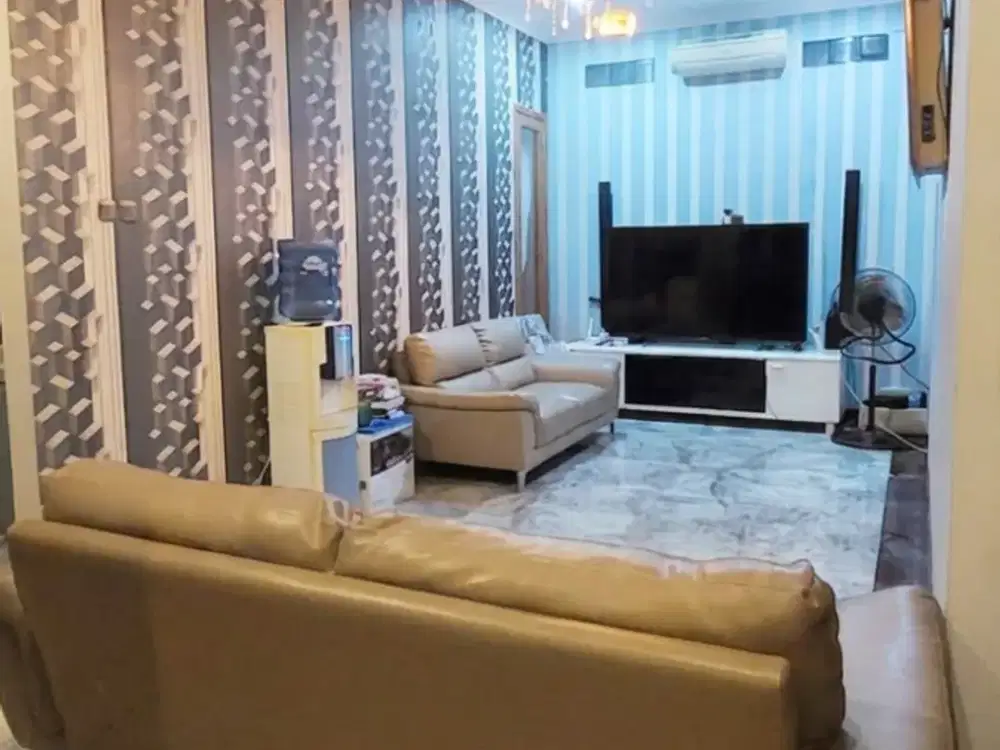 Dijual Rumah Mewah ada Swim Pool dan musholla Dalam Cluster lokasi strategis dekat fresh market bintaro di discovery bintaro tangsel GB-13837