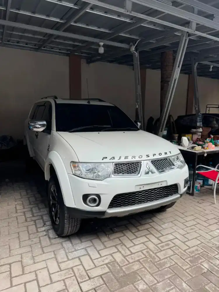 Mitsubishi Pajero Sport 2.5L HP 4x4 th 2012