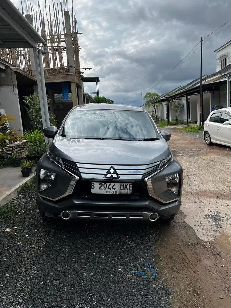 Xpander sporty 2018 atas nama sendiri dari baru