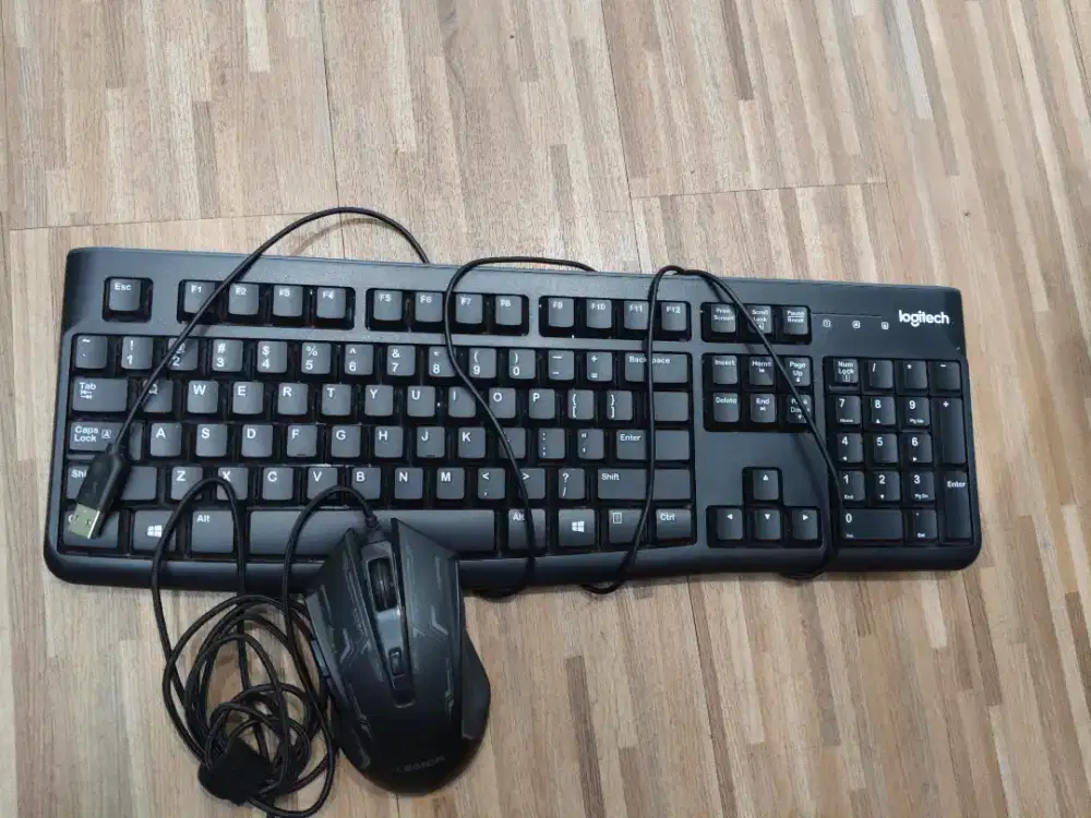 Dijual keyboard dan mouse masih bagus