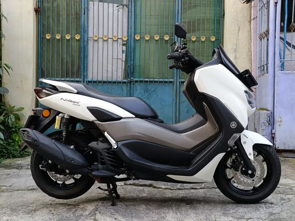 Nmax abs tahun 2020 keyless/tt boleh gan cash lebih bagus