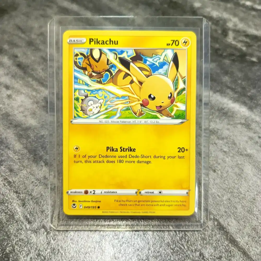 Kartu pokemon Pikachu english