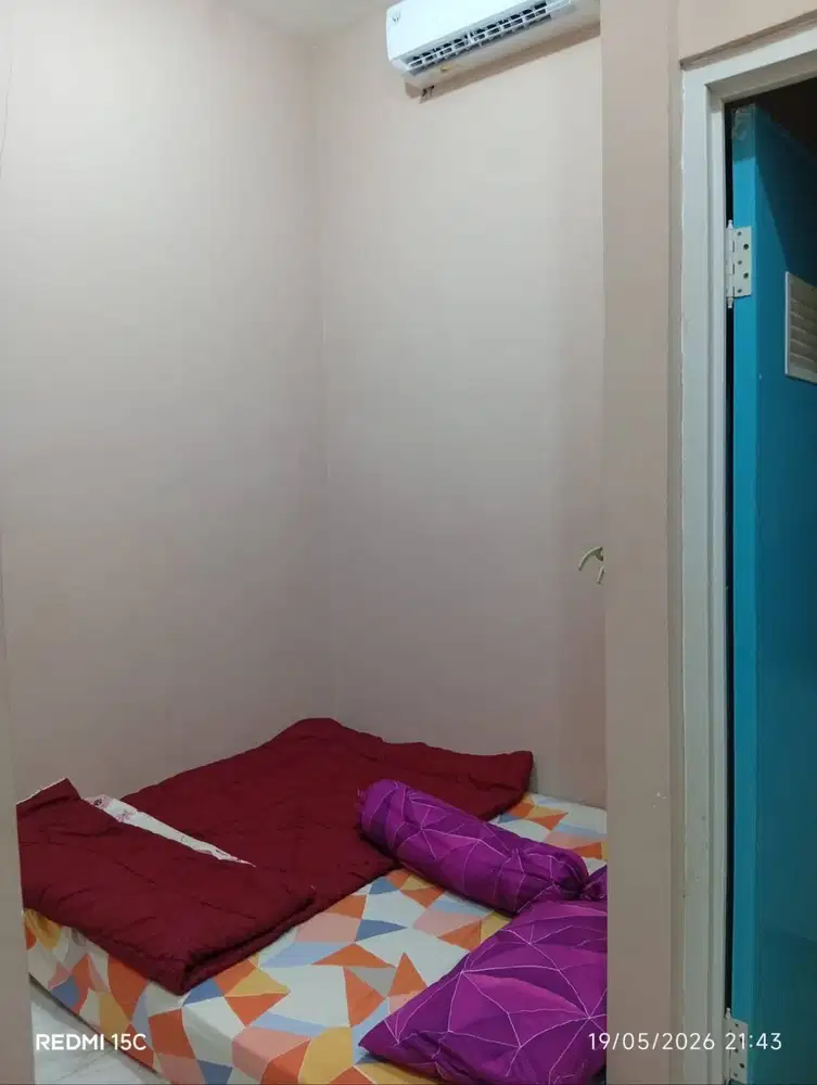 KONTRAKAN 2 PINTU + AC BULANAN (BANGUNAN BARU)