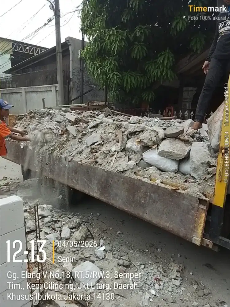 Urugan puing dan buang puing,tanah